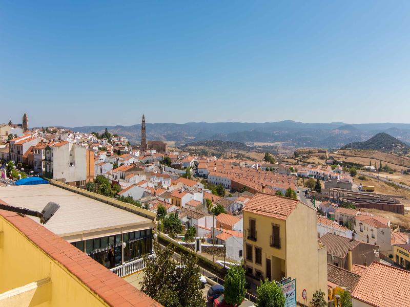 Hotel Los Templarios Jerez De Los Caballeros Dış mekan fotoğraf